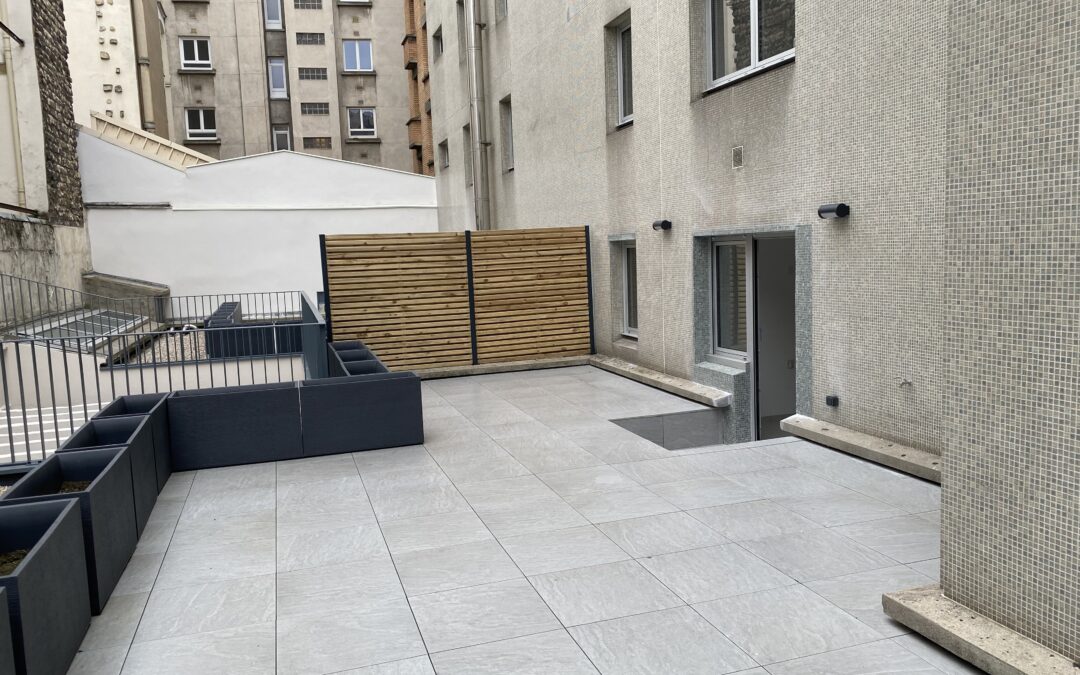 Un immeuble entièrement transformé, rue de Cépré – Paris 15e